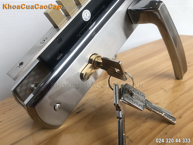 Khóa tay gạt cửa chính bằng inox SS8568 - ảnh 4